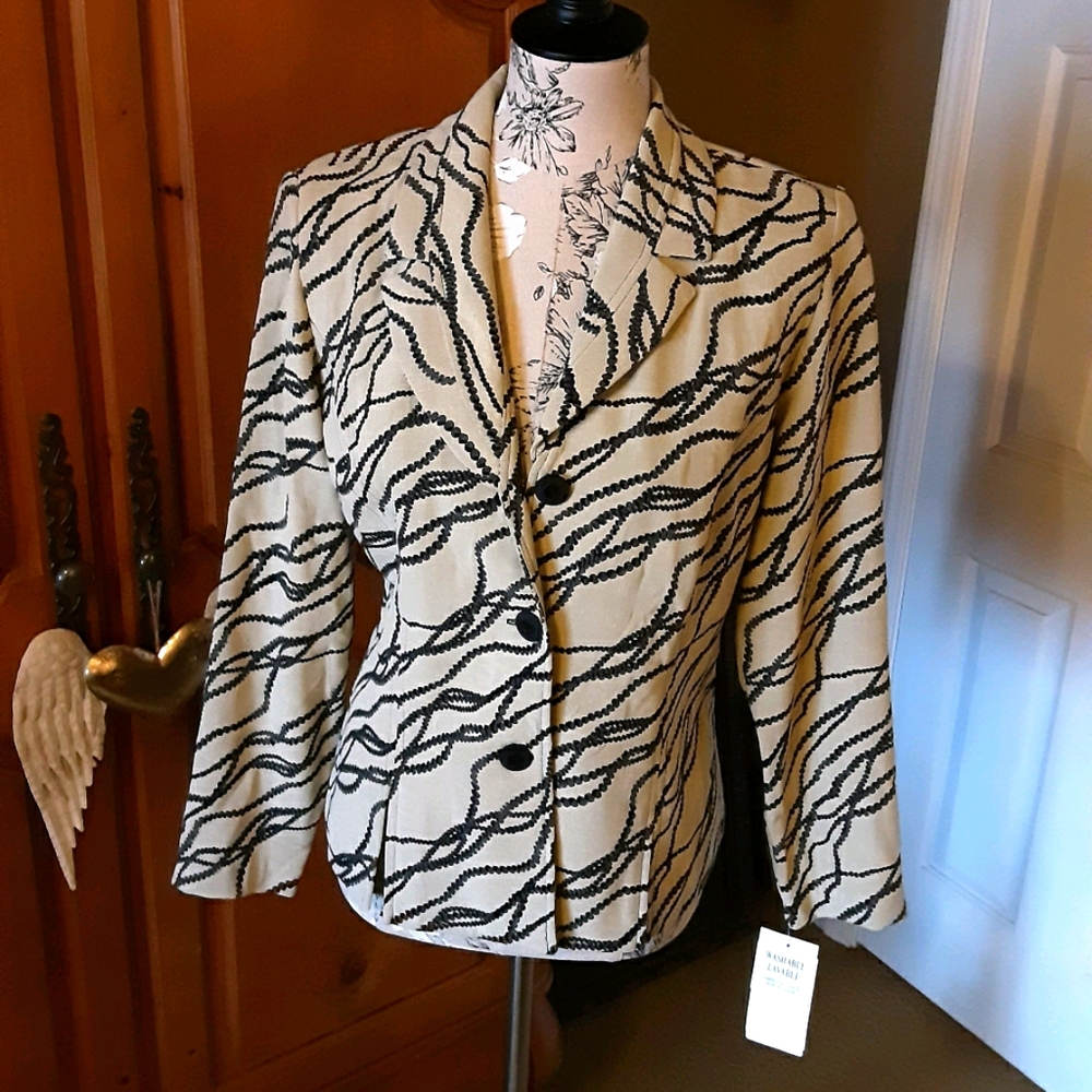 Jolibel Blazer